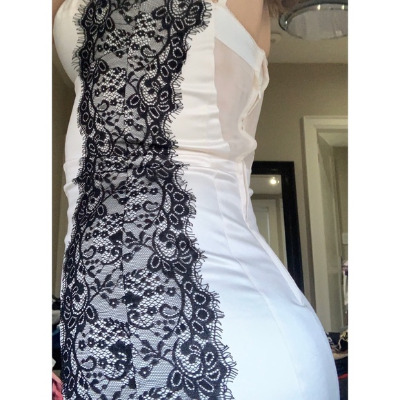 Guess Dress 💄 - Picture 2 of 8